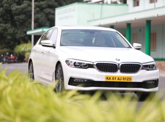 Innova Crysta Car Rental In Bangalore || 8660740368