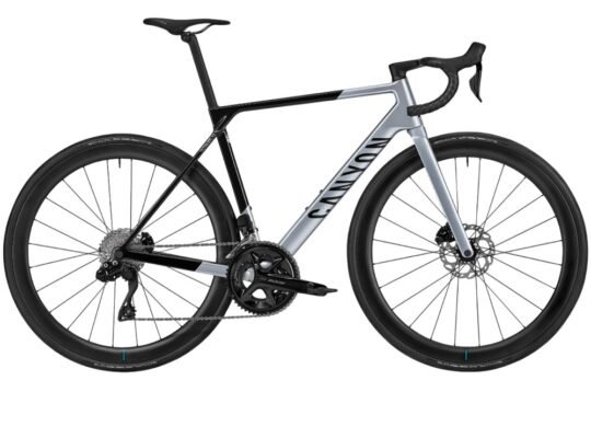 2025 Canyon Ultimate CF SL 7 Di2 Road Bike (WAREHOUSEBIKE)