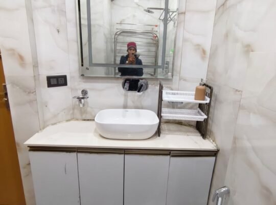 2 Bhk Serviced Apartment in C.R Park