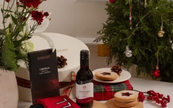 Buy Corporate Christmas gifts Hampers for Employees