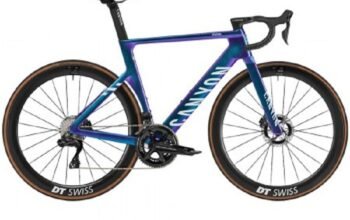 2025 Canyon Aeroad CFR Di2 Road Bike (KINGCYCLESPORT)