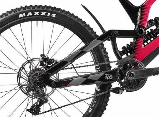 2025 Canyon Sender CFR Mullet Mountain Bike (INDORACYCLES)
