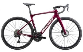 2026 Bianchi Infinito 105 DI2 Road Bike (KINGCYCLESPORT)