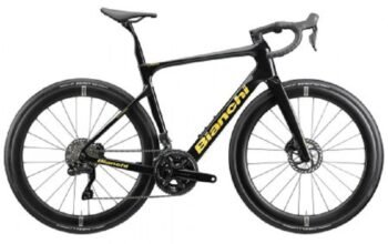 2026 Bianchi Infinito Pro 105 DI2 Road Bike (KINGCYCLESPORT)