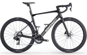 2026 BMC Roadmachine 01 THREE Road Bike (CENTRACYCLES)