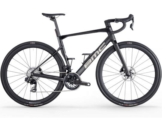 2026 BMC Roadmachine 01 THREE Road Bike (CENTRACYCLES)